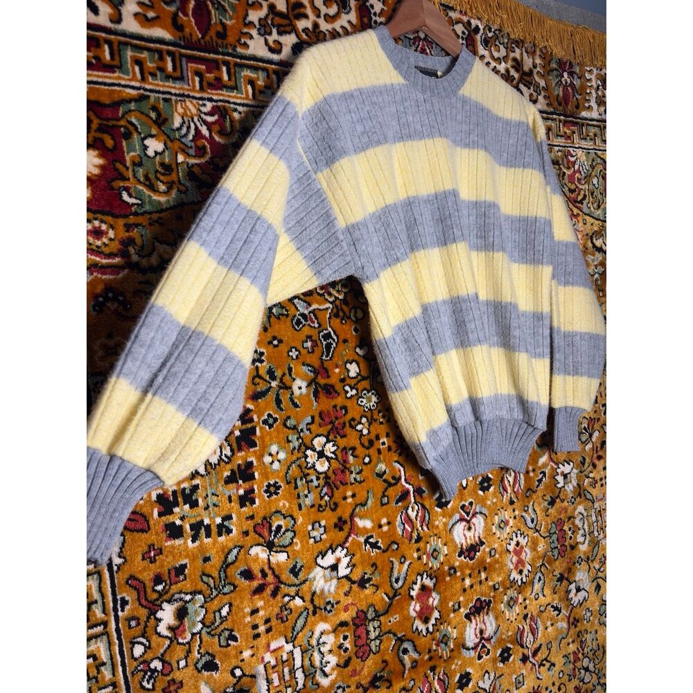 90s VTG Oversized Butter Yellow Striped Ribbed Crewneck Cotton Knit Sweater sz L - Picture 4 of 10